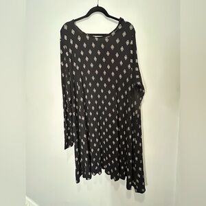 Old Navy Black Patterned Swing Dress